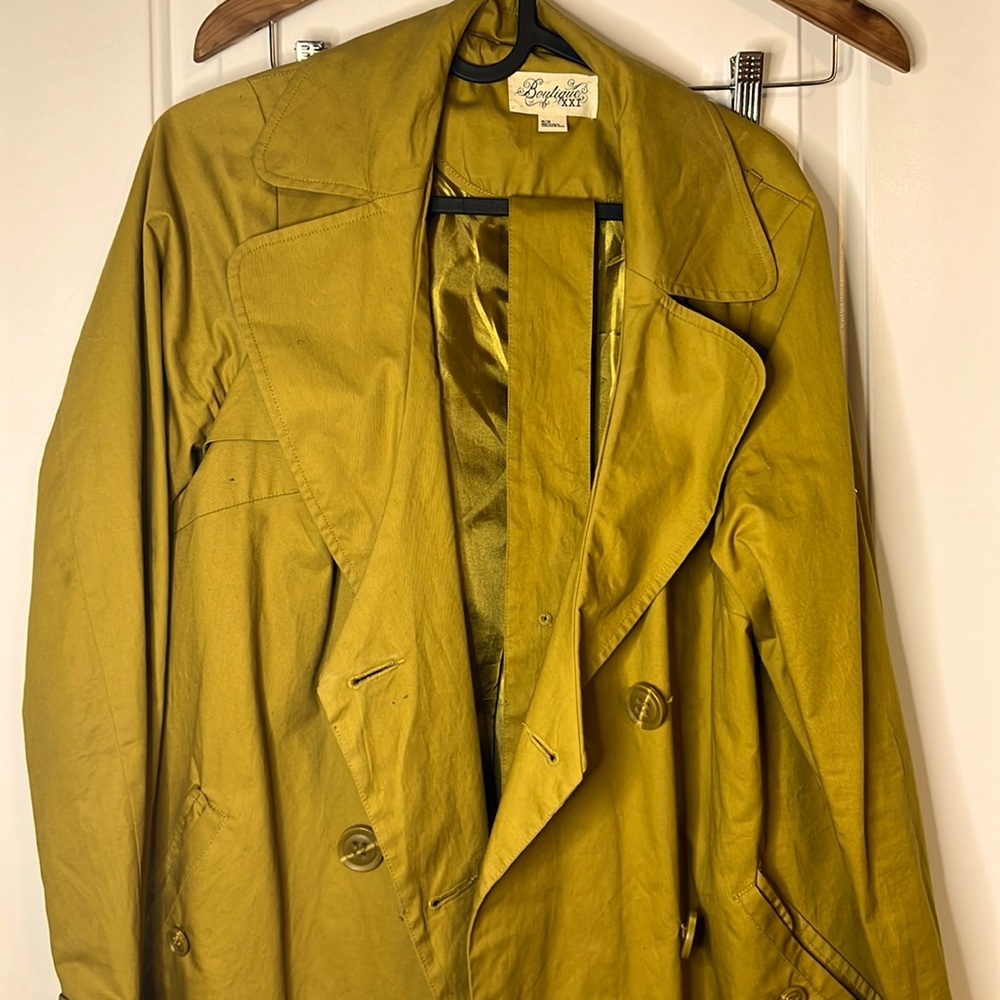 Mustard coat